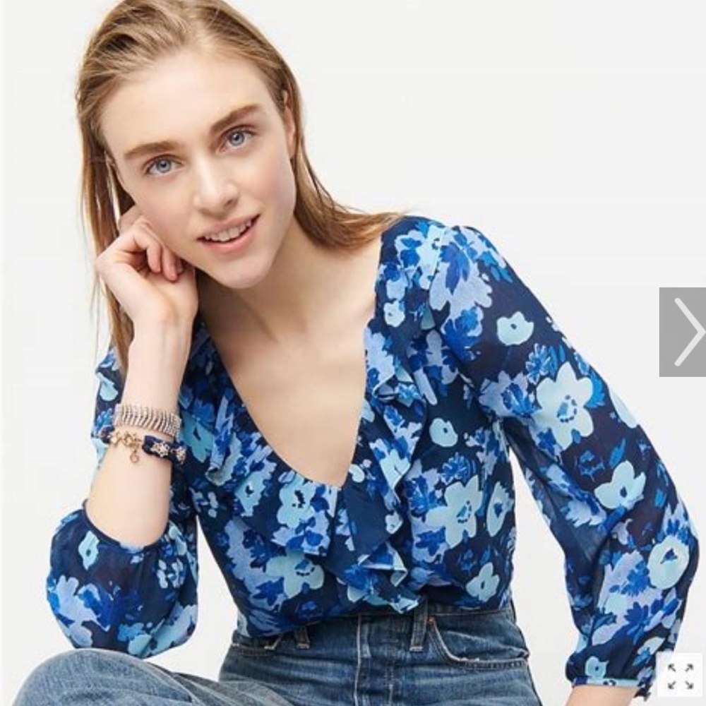 NWT JCrew Ruffle-trim V-neck blouse in watercolor print - size L